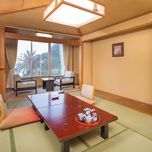 Japanese-Style Room
